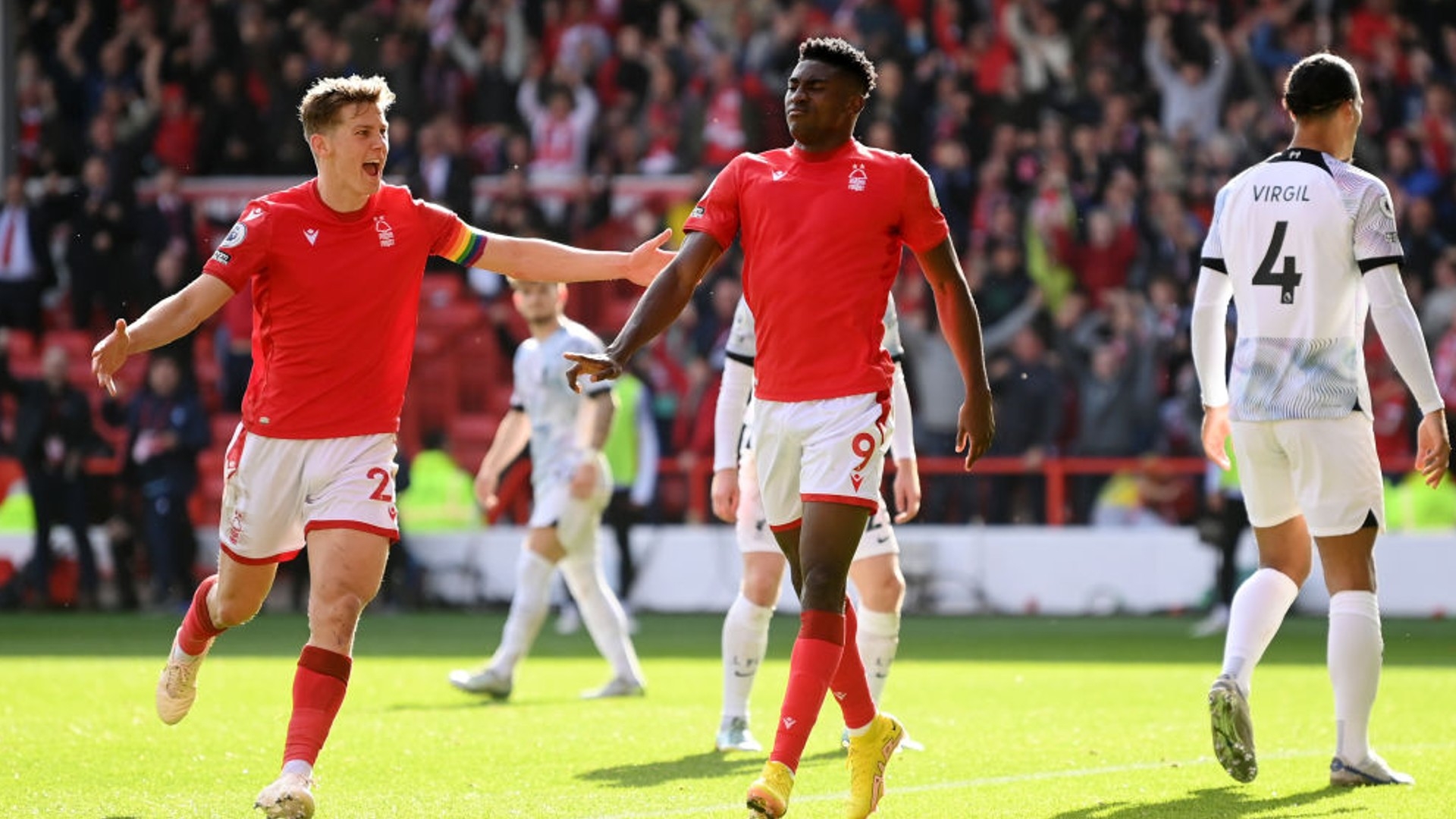 中奮力搶分 中奮力搶分